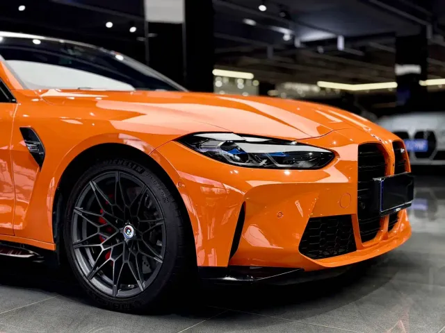 BMW M4 — Фото автомобиля 4