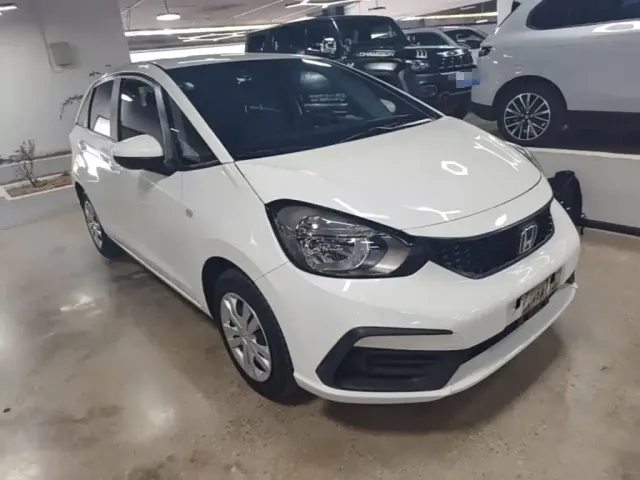 Honda Fit 2021 1.5L CVT Trend Edition — Фото автомобиля 3