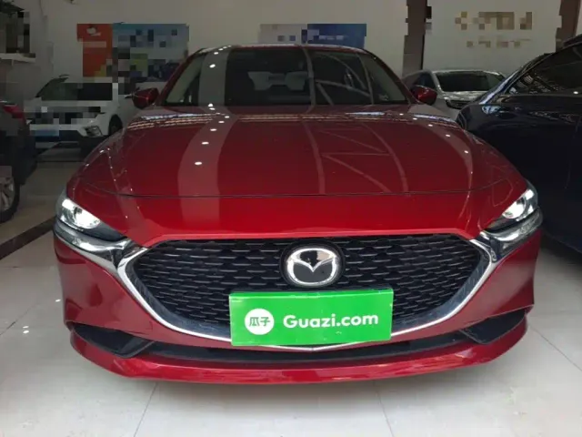 Mazda Axela — Фото автомобиля 2
