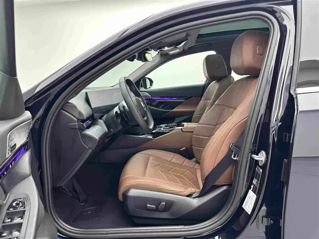 BMW 5 Series — Фото автомобиля 19