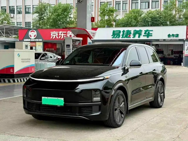 Фотография автомобиля — Li Auto L8
