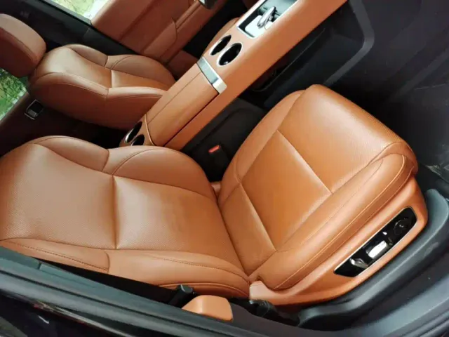 Li Auto L8 — Фото автомобиля 24