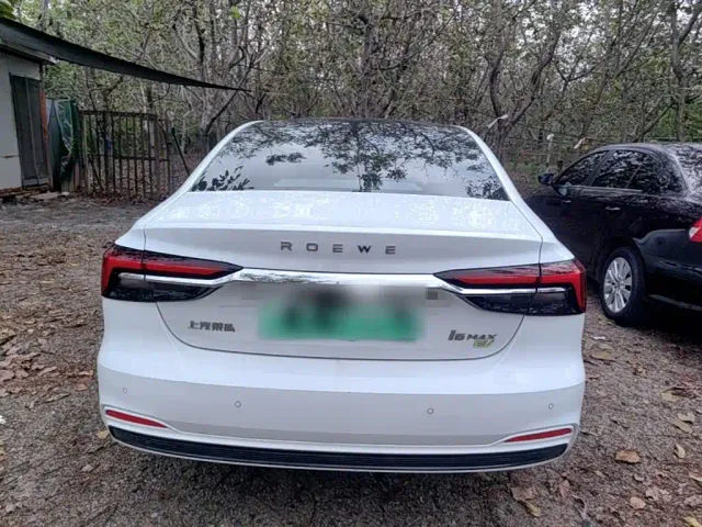 Roewe i6 MAX EV — Фото автомобиля 5