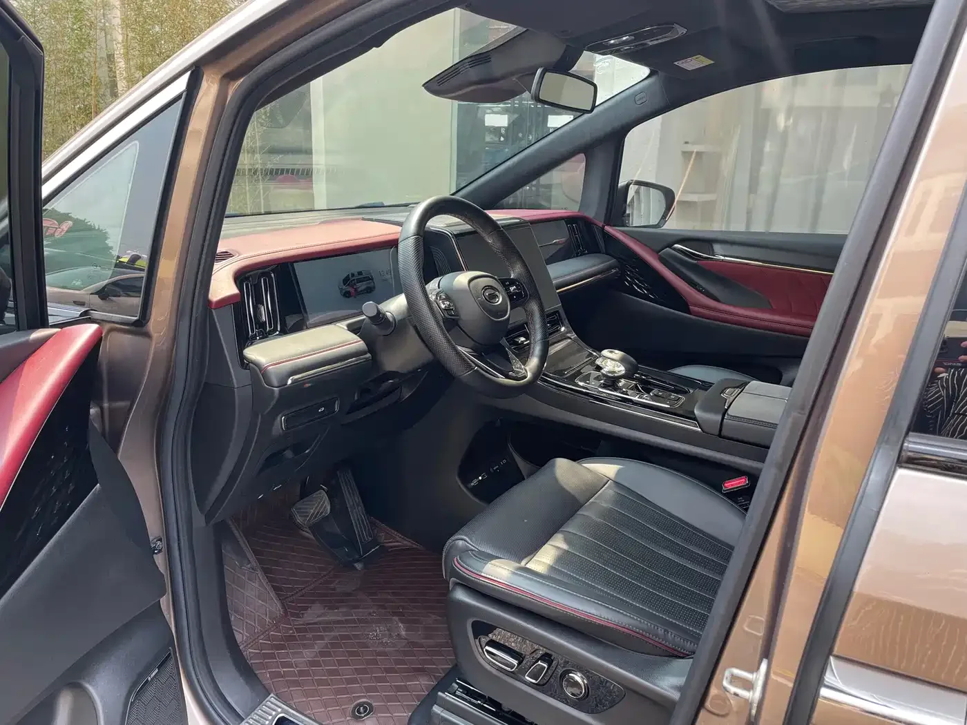 GAC Trumpchi Trumpchi M8 2023 Model Master Series 400T Flagship Edition — Фото автомобиля 4