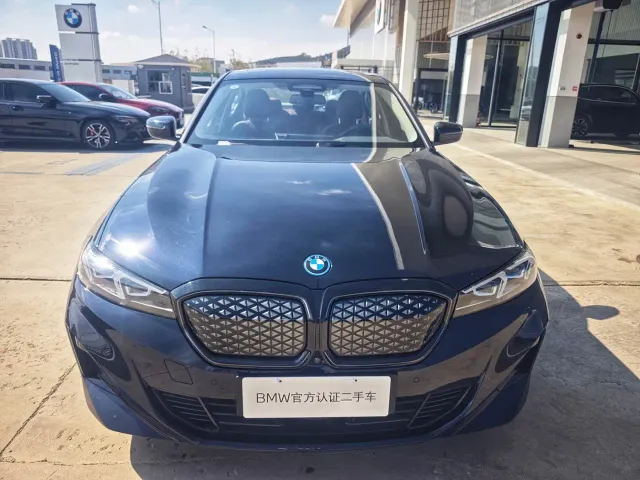 BMW i3 — Фото автомобиля 2