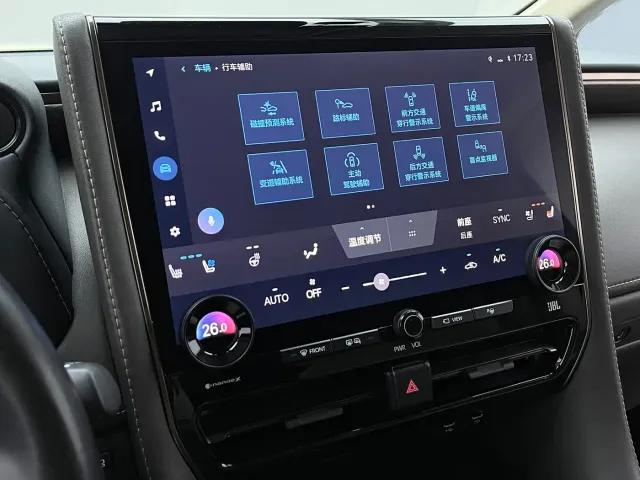 Toyota Vellfire — Фото автомобиля 4