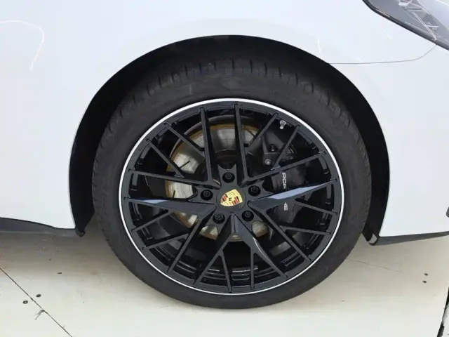 Porsche Panamera — Фото автомобиля 27