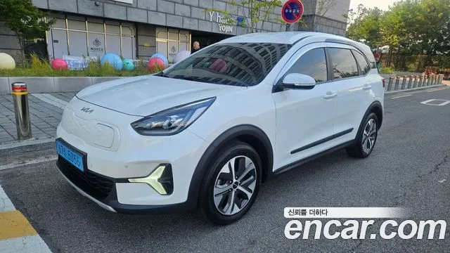 Фотография автомобиля — Kia Niro
