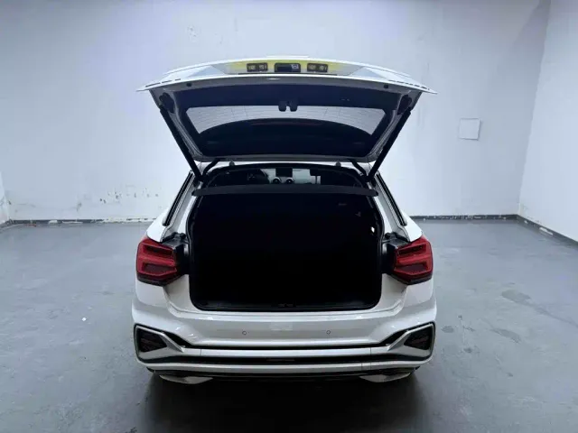Audi Q2L — Фото автомобиля 17
