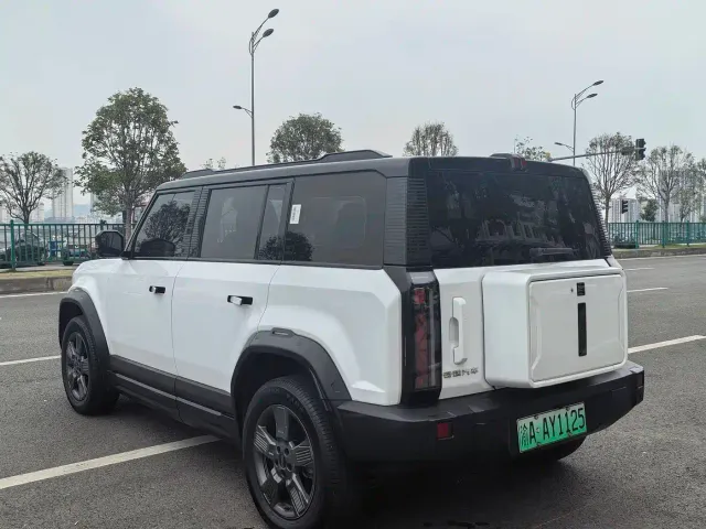 iCAR 03 — Фото автомобиля 12