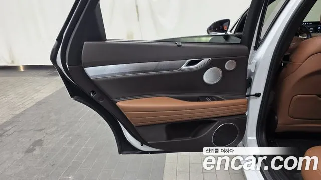 Genesis G80 Бензин 2.5 турбо AWD — Фото автомобиля 22