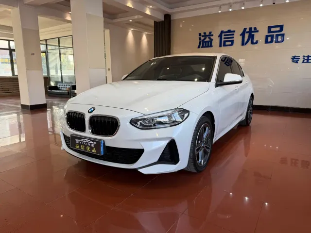 Фотография автомобиля — BMW 1 Series