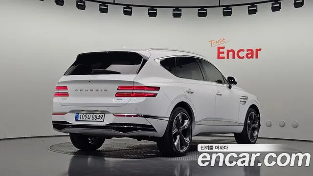 Genesis GV80 — Фото автомобиля 2