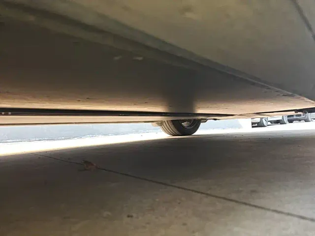 Tesla Model Y — Фото автомобиля 3