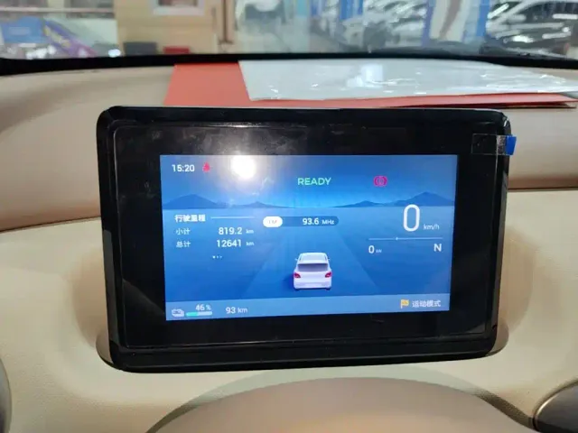 Wuling Hongguang Mini EV — Фото автомобиля 11