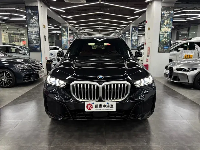 BMW X5 — Фото автомобиля 2