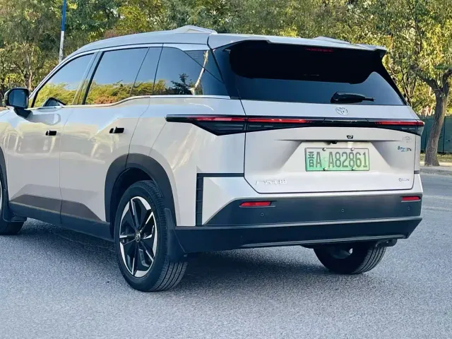 Toyota BoZhi 3X — Фото автомобиля 9