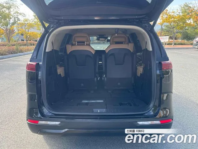 Kia Carnival 4th Gen — Фото автомобиля 4
