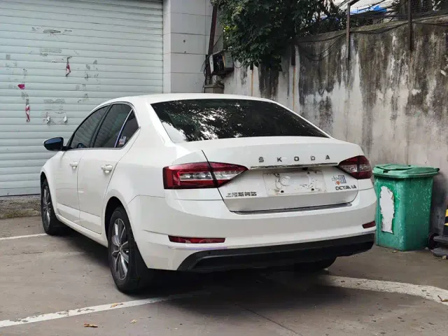 Skoda Octavia — Фото автомобиля 4