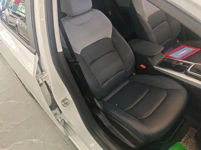 Chevrolet Monza — Фото автомобиля 24