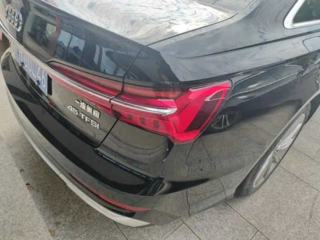 Audi A6L — Фото автомобиля 7