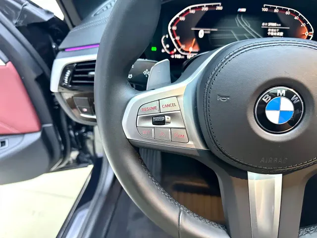 BMW 5 Series — Фото автомобиля 15