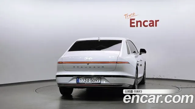 Hyundai Grandeur GN7 — Фото автомобиля 4