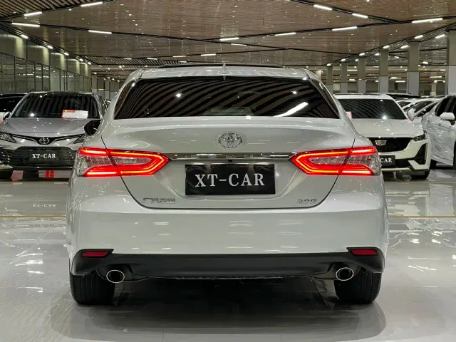 Toyota Camry 2021 2.0G Luxury Edition — Фото автомобиля 12