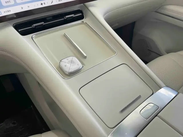 Wuling Starlight L — Фото автомобиля 16