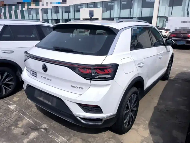 Volkswagen T-Roc — Фото автомобиля 6