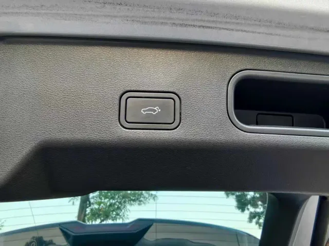 Geely Boyue L — Фото автомобиля 19