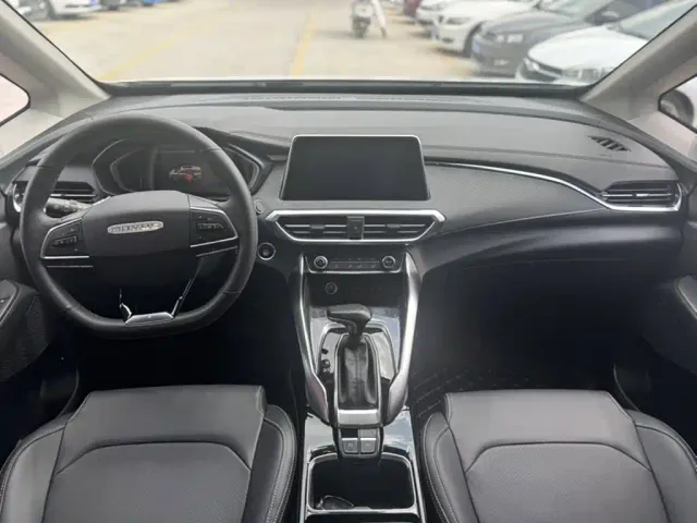 Maxus G50 — Фото автомобиля 15
