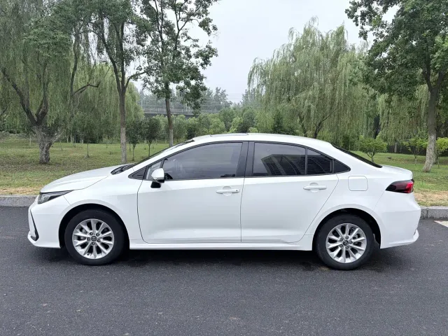 Toyota Corolla — Фото автомобиля 4