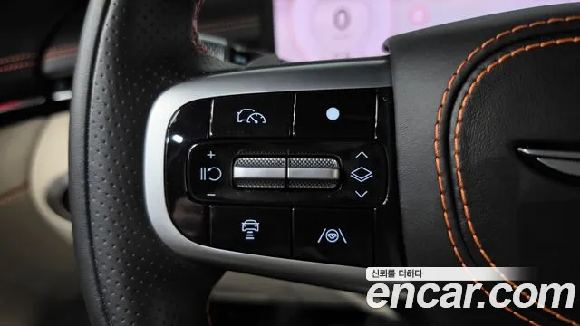 Genesis GV70 — Фото автомобиля 21
