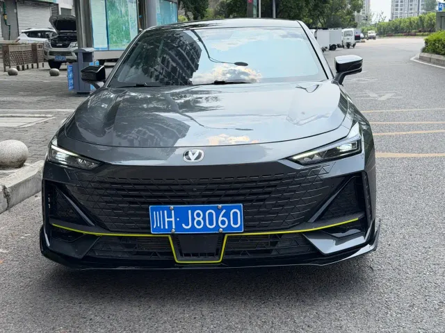 Changan UNI-V — Фото автомобиля 2
