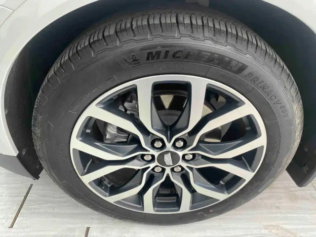 Cadillac XT5 — Фото автомобиля 15