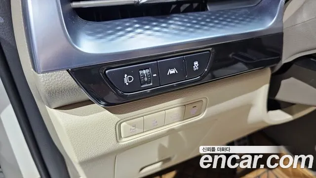 Kia Canival Carnival 4 поколение Дизель 9 мест Hi-Limousine — Фото автомобиля 18