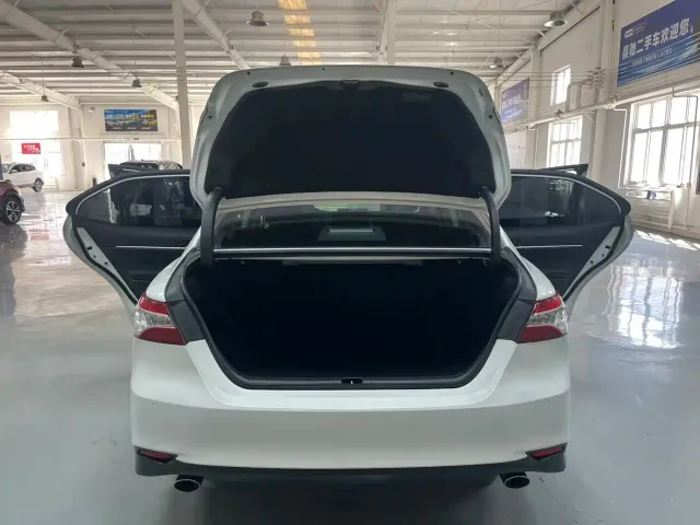 Toyota Camry — Фото автомобиля 18
