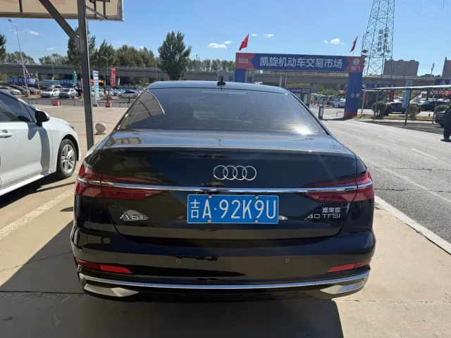 Audi A6L — Фото автомобиля 4