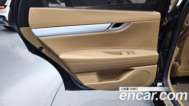 Genesis G80 RG3 — Фото автомобиля 14