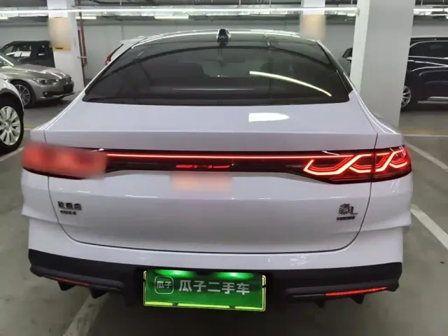 BYD Qin L — Фото автомобиля 5