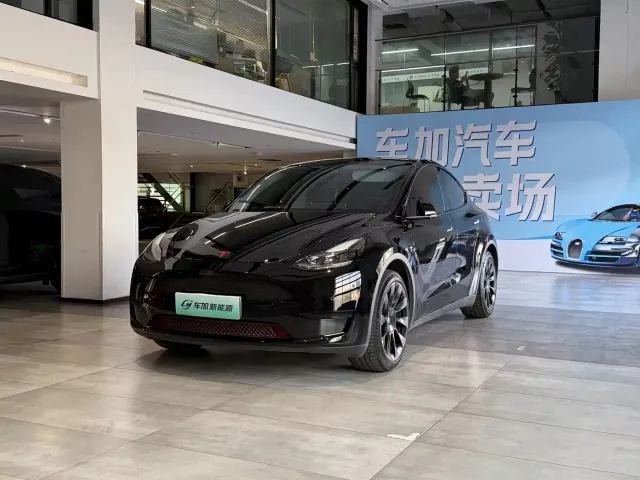 Фотография автомобиля — Tesla Model Y