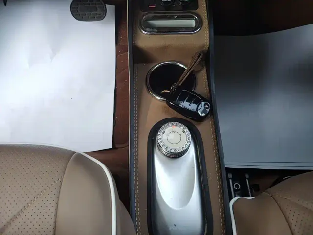 Wuling Hongguang Mini EV — Фото автомобиля 13