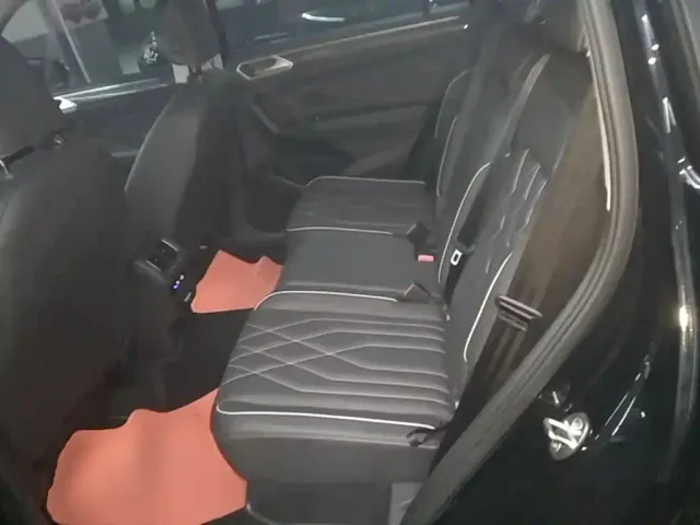 Volkswagen Tiguan L — Фото автомобиля 16