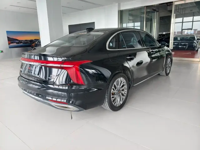 Hongqi H5 — Фото автомобиля 3