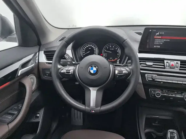 BMW X1 — Фото автомобиля 11