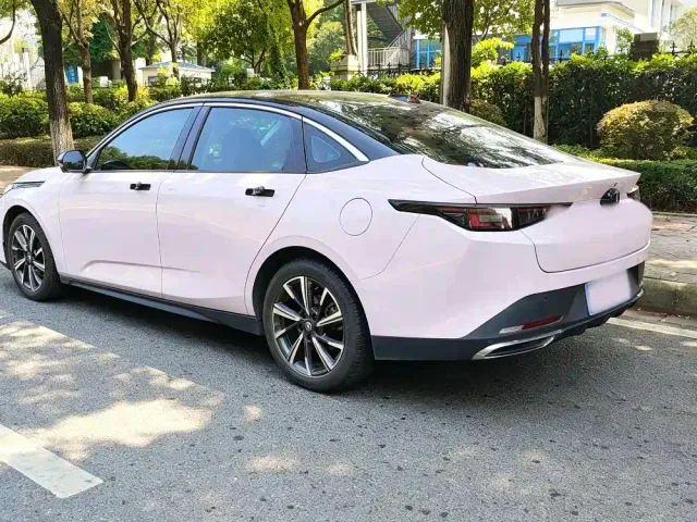 Changan Lamore — Фото автомобиля 6