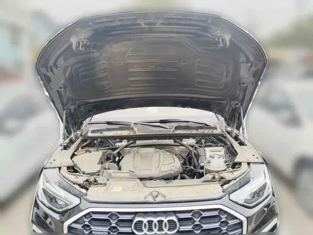 Audi Q5L — Фото автомобиля 3