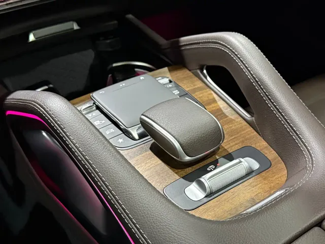 Mercedes-Benz GLS-Class — Фото автомобиля 17