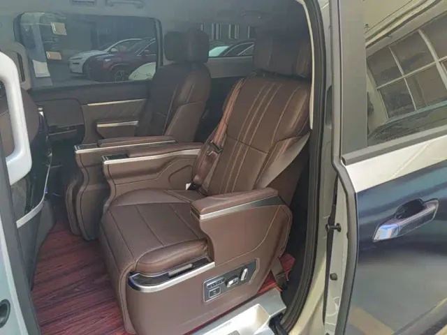 Wuling Starlight 730 — Фото автомобиля 16